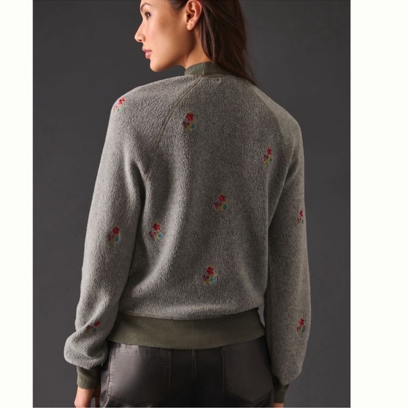 Anthropologie Top 🍒🍒 - Picture 13 of 15